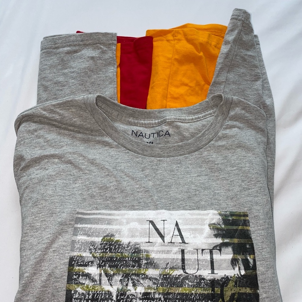 NAUTICA brand new never worn men’s T-shirt 3 set!